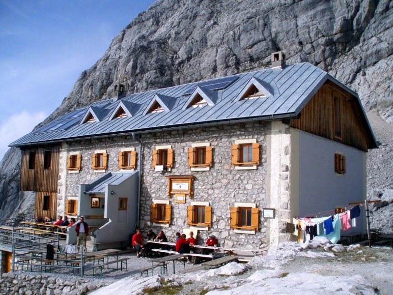 Adamekh�tte 2196m