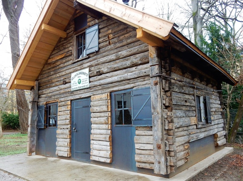 Alpines Museum / DAV 516m