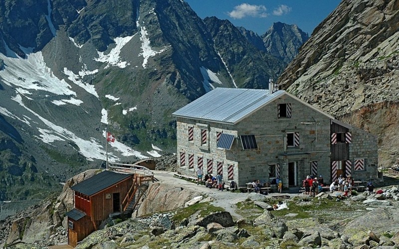 Cabane du Mountet 2886m