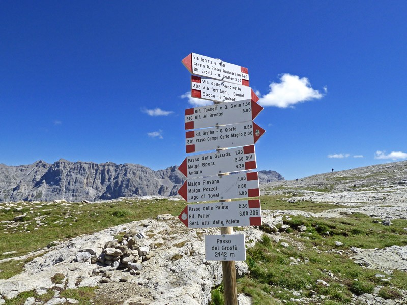 Passo del Grost� 2442m