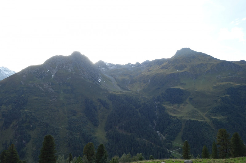 Alpengasthof Lsens - Hochgrafljoch - Hohe Rte - Gallwieser Mittergrat - Roter Kogel - Zirmweg - Alpengasthof Lsens