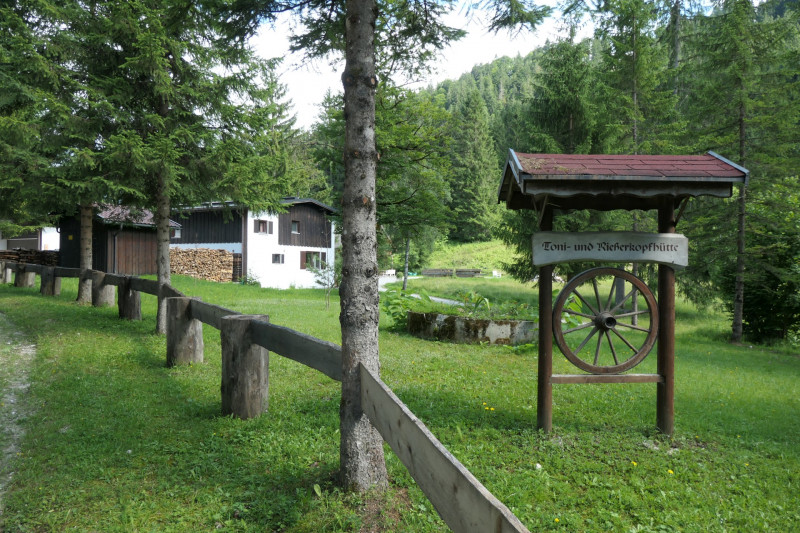 Hochalm - Mauerlufer Kletttersteig - Bernadeinkopf - Schngnge