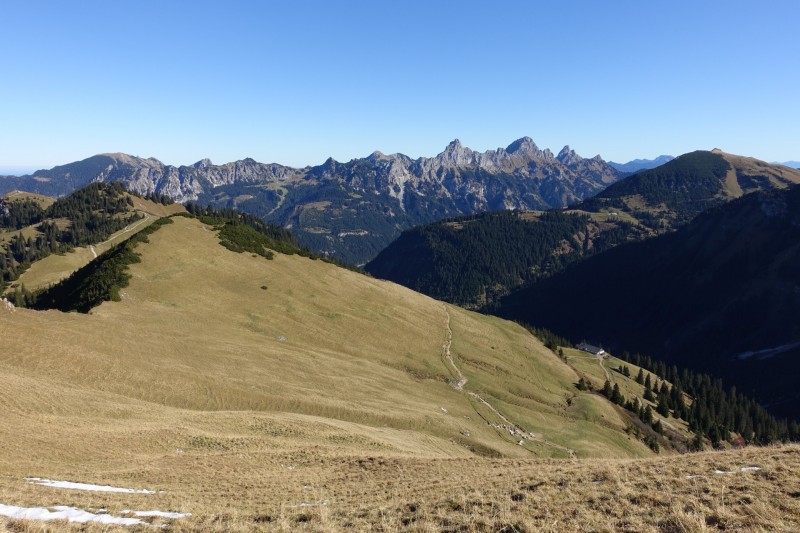 Lochgehrenkopf - Lochgehrenspitze - Sulzspitze - Strindschartenkopf - Litnisschrofen - Krinnenspitze - Nesselwngle