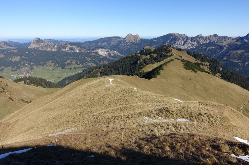 Lochgehrenkopf - Lochgehrenspitze - Sulzspitze - Strindschartenkopf - Litnisschrofen - Krinnenspitze - Nesselwngle