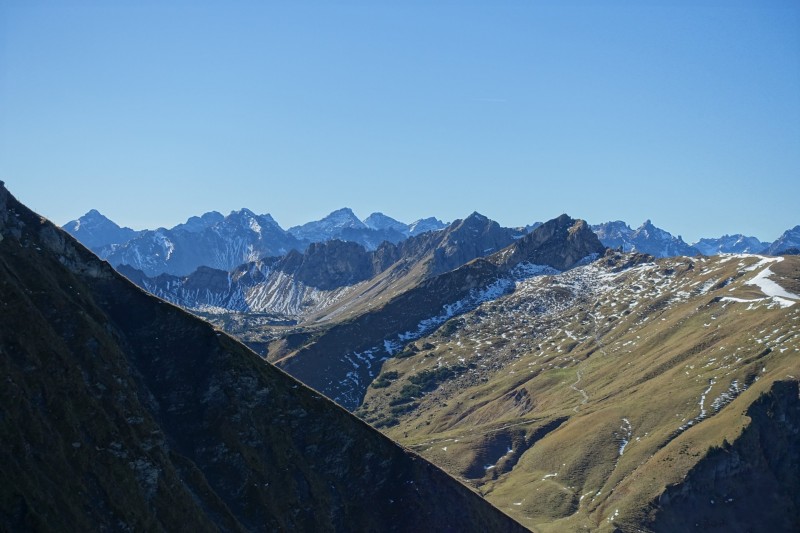 Lochgehrenkopf - Lochgehrenspitze - Sulzspitze - Strindschartenkopf - Litnisschrofen - Krinnenspitze - Nesselwngle