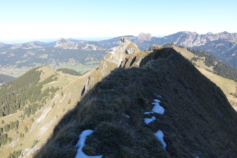 Lochgehrenkopf - Lochgehrenspitze - Sulzspitze - Strindschartenkopf - Litnisschrofen - Krinnenspitze - Nesselwngle