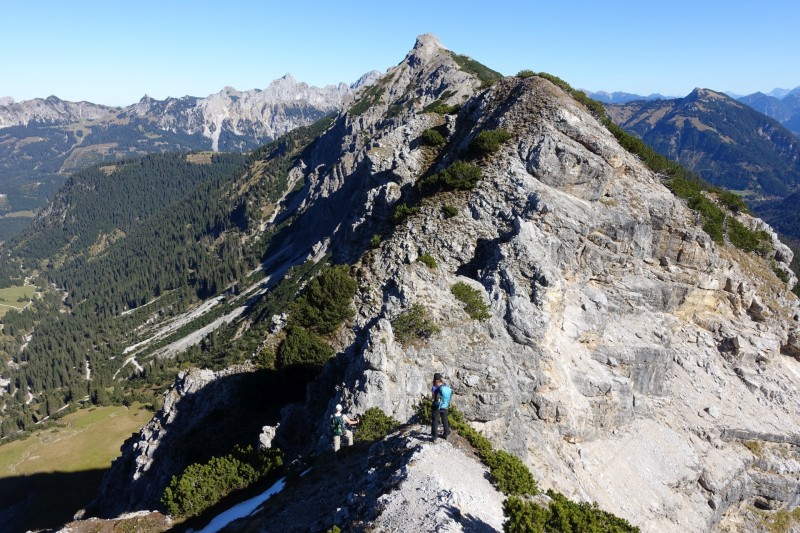 Lochgehrenkopf - Lochgehrenspitze - Sulzspitze - Strindschartenkopf - Litnisschrofen - Krinnenspitze - Nesselwngle
