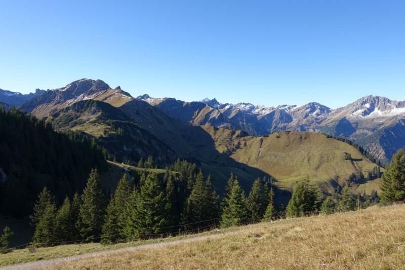 Lochgehrenkopf - Lochgehrenspitze - Sulzspitze - Strindschartenkopf - Litnisschrofen - Krinnenspitze - Nesselwngle