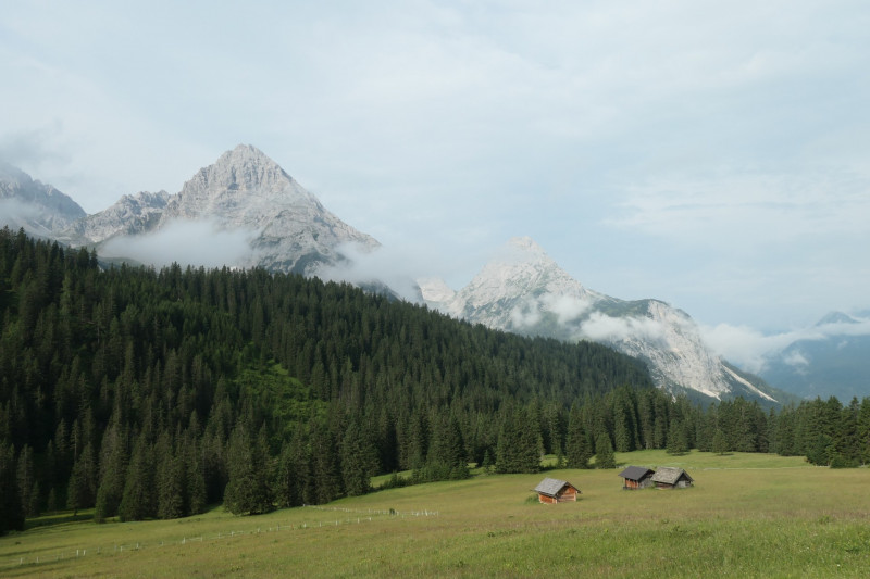 Ehrwald Almbahn - Ehrwalder Alm - Seebensee - Coburger Htte - Ehrwald Almbahn
