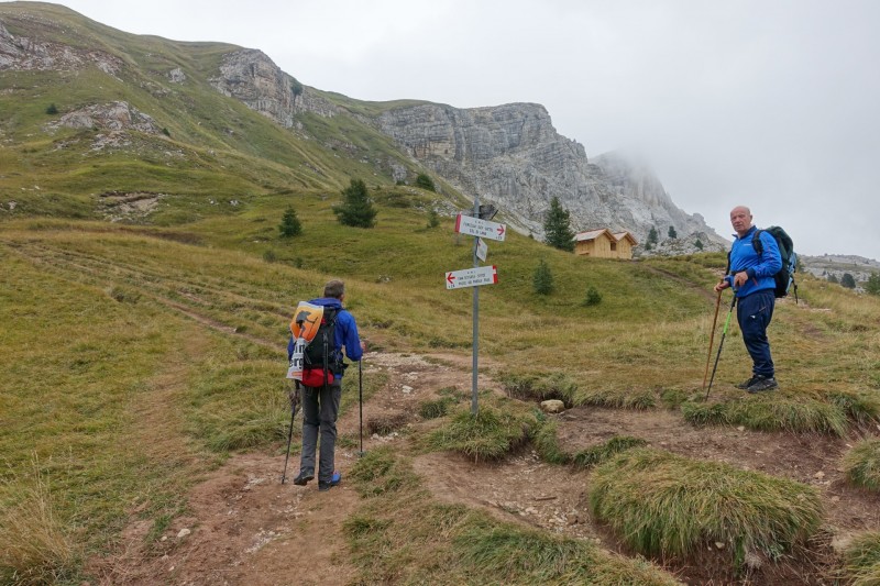 Franz Kostner Htte - Rifugio Bec de Roces - Berggasthof Pralongia - Rifugio Passo Valparola