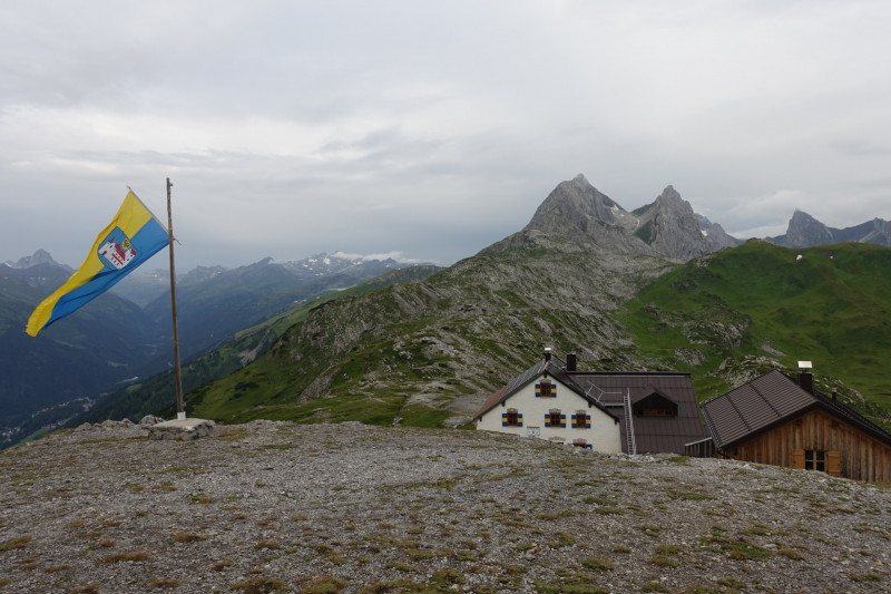 Leutkircher Hütte - Schindlekopf - Kaiserjochhaus - Flarschjoch - Ansbacher Hütte