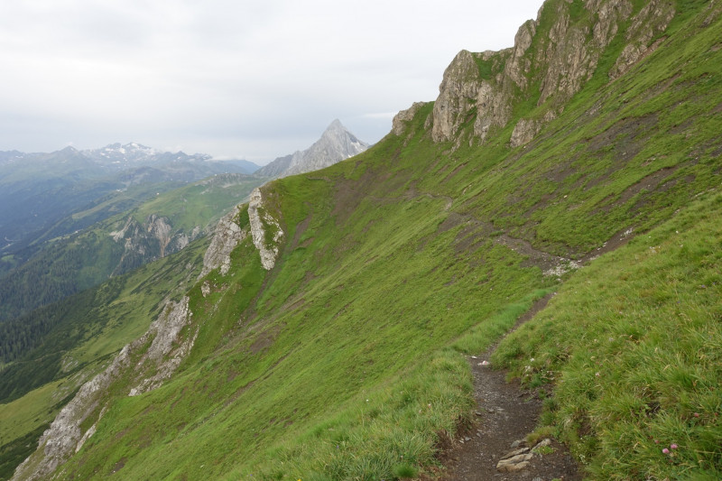 Leutkircher Hütte - Schindlekopf - Kaiserjochhaus - Flarschjoch - Ansbacher Hütte
