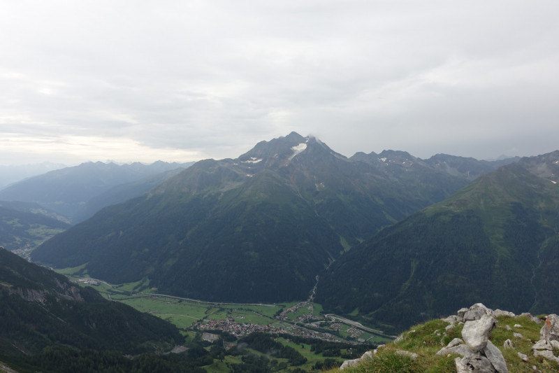 Leutkircher Hütte - Schindlekopf - Kaiserjochhaus - Flarschjoch - Ansbacher Hütte