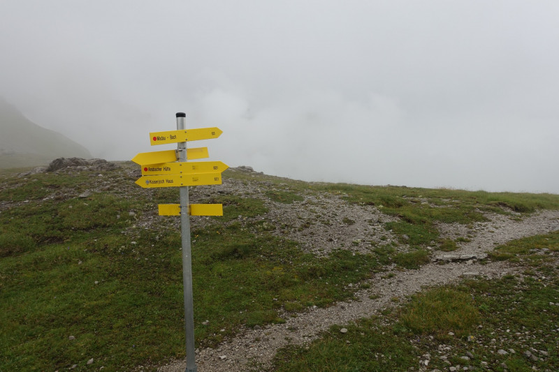Leutkircher Hütte - Schindlekopf - Kaiserjochhaus - Flarschjoch - Ansbacher Hütte