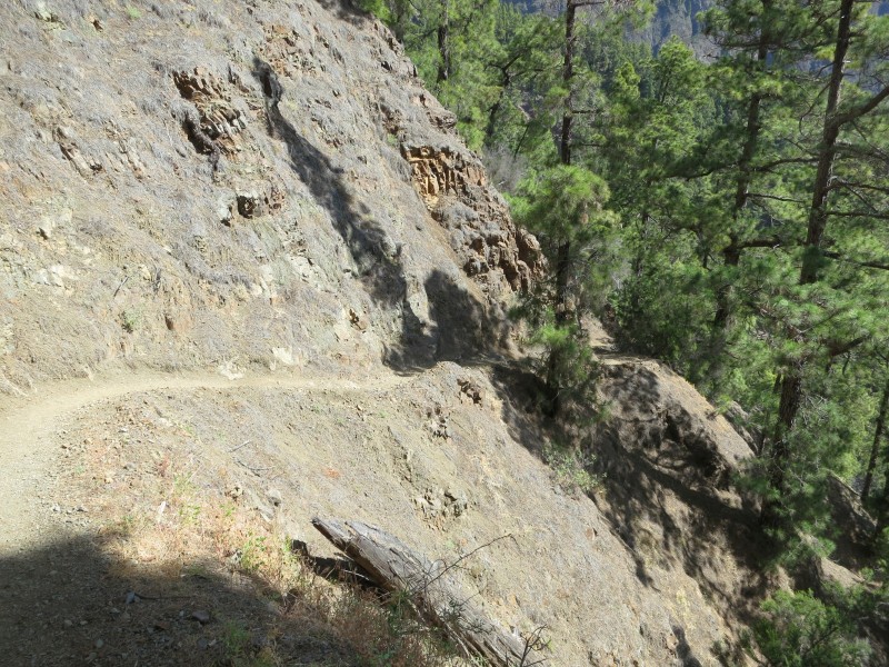 Los Brecitos durch die Caldera de Taburiente