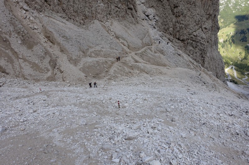 Puezhütte - Sass da Ciampac - Grödner Joch - Pisciaduhütte