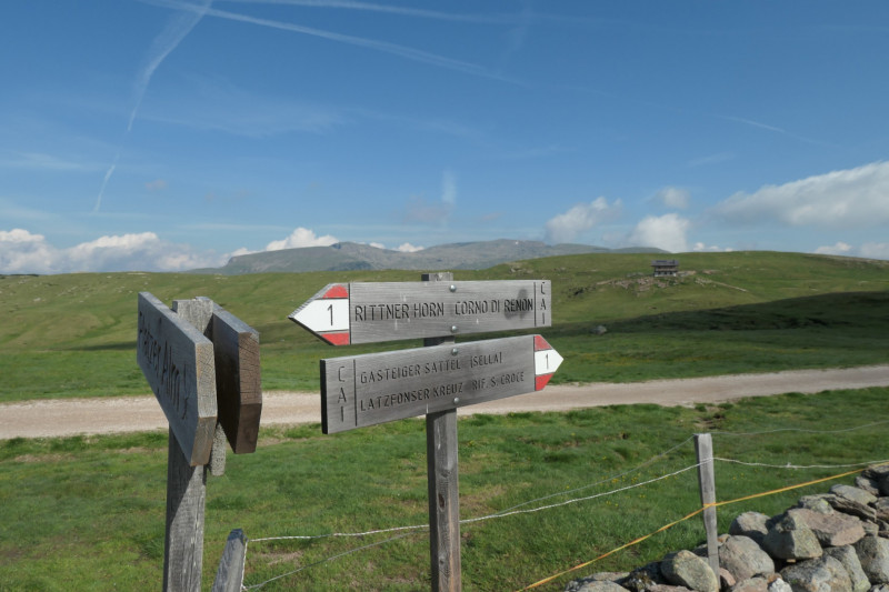 Rittner-Horn-Haus - Sarner Scharte - Villanderer Berg - Pfroderalm - Stfflhtte