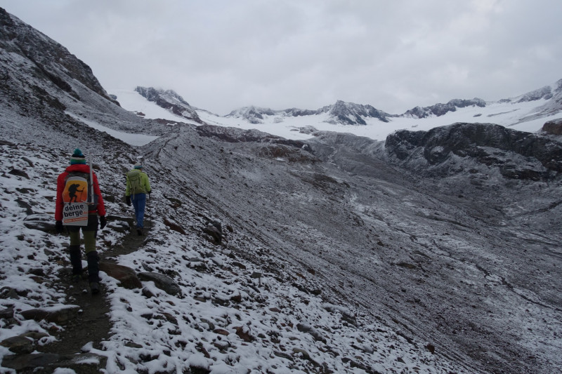 Vernagthütte - Brochkogeljoch - Wildspitze - Mitterkarjoch - Breslauer Hütte