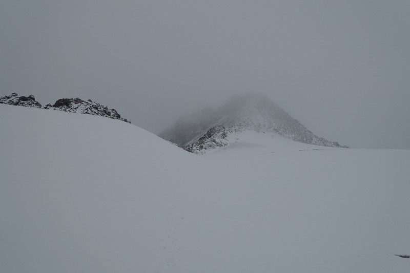Vernagthütte - Brochkogeljoch - Wildspitze - Mitterkarjoch - Breslauer Hütte