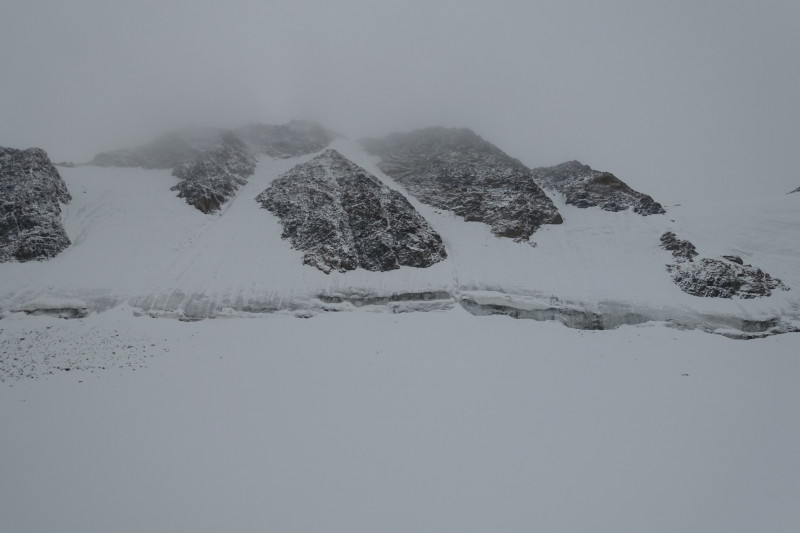 Vernagthütte - Brochkogeljoch - Wildspitze - Mitterkarjoch - Breslauer Hütte